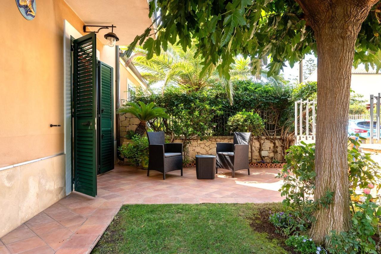 Villa Aura Marina di Modica Bagian luar foto